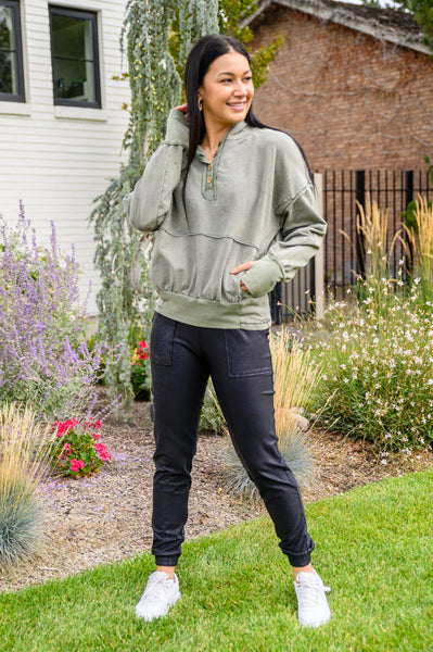 Colombia Button Pullover Hoodie In Green