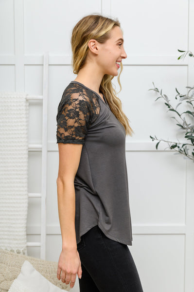Lace Detail Short Sleeve Tee In Gray